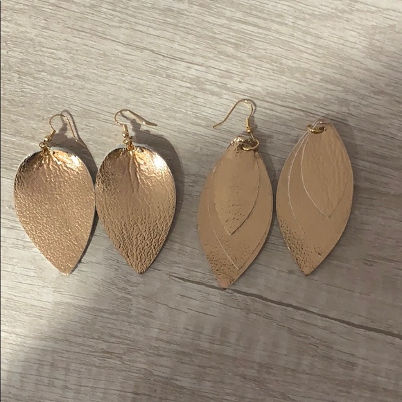 🔴$8 CLEARANCE Leather Leaf Dangle Earrings Gold - Picture 4 of 8